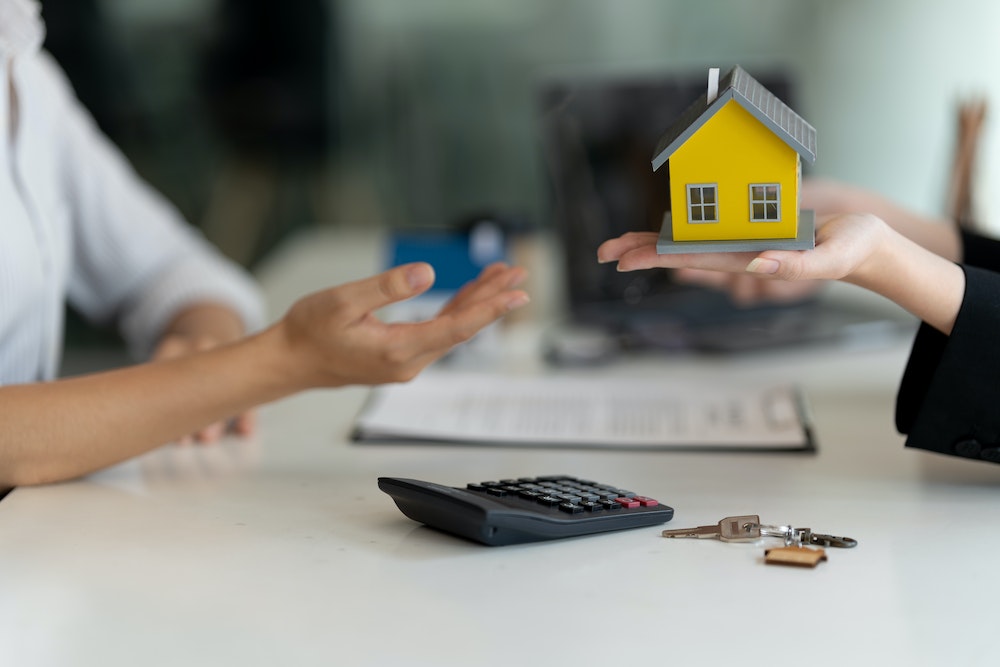 Les pièges à éviter lors de la vente avec une agence immobilière
